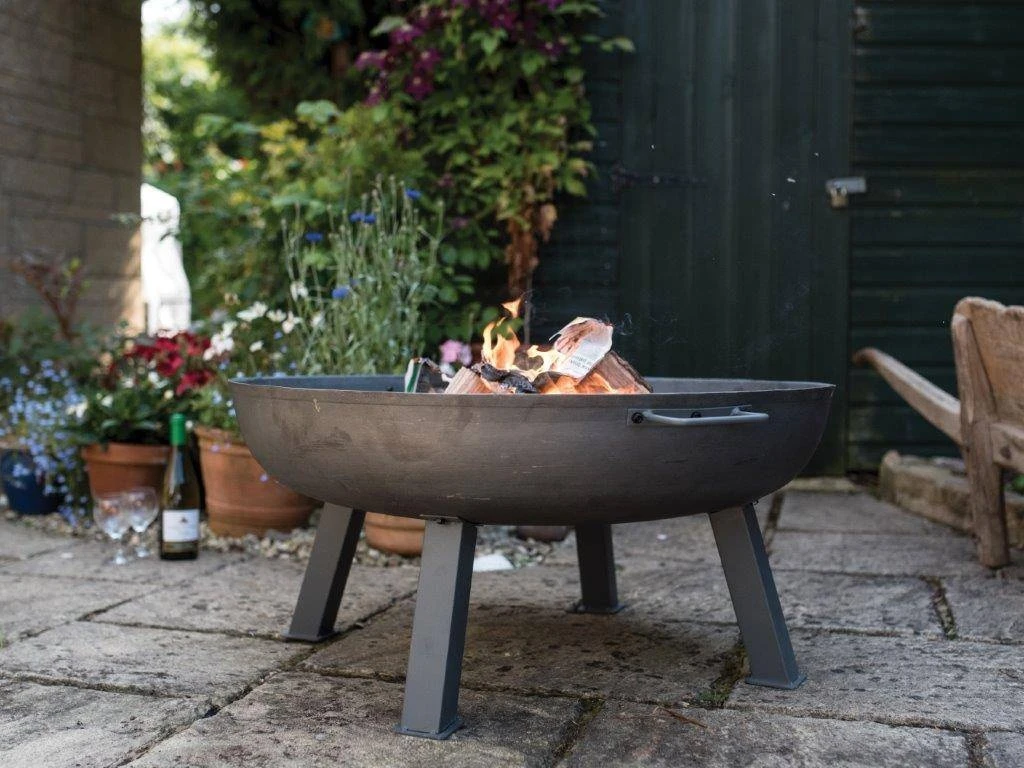 Woodlodge Glasto Fire Pit With Legs 55cm 4 Woodlodge Glasto Fire Pit With Legs 55cm - Image 2