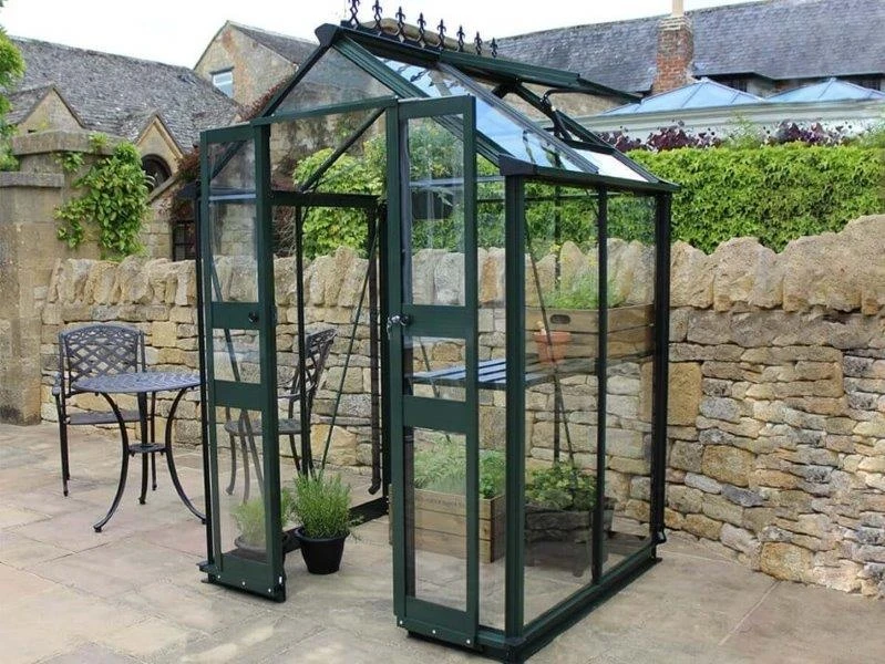 Halls Greenhouses Birdlip 3 Halls Greenhouses Birdlip